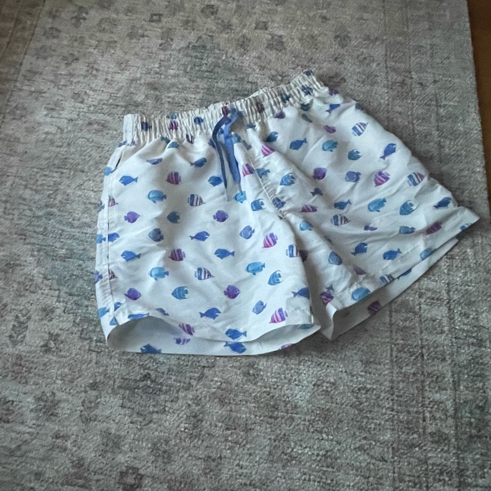 Chubbies Men Swim Trunks-White with Multi-colored Fish sz Medium